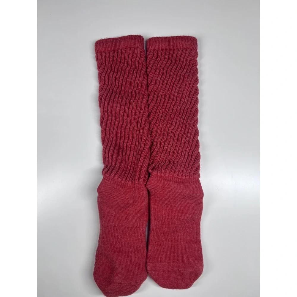 Tavi Stacy Slouch Grip‎ Socks Pilates Yoga Barre Crew Socks Womens Rust